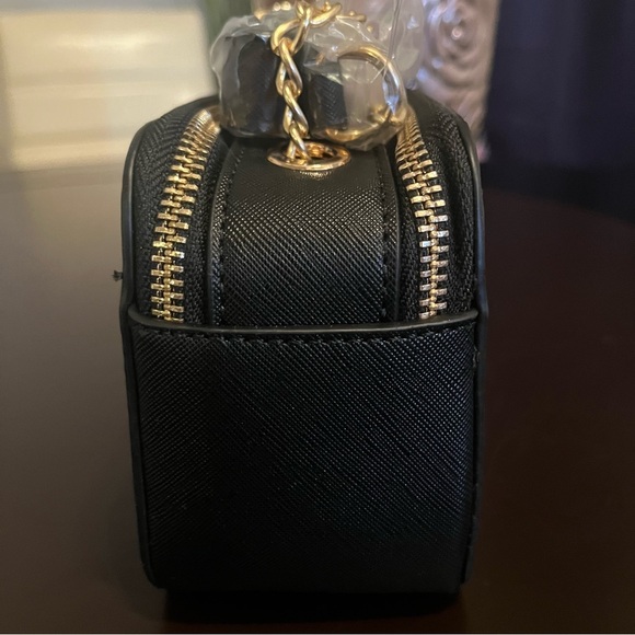 Valentino Crossbody Bags $789 Retail - Picture 4 of 11